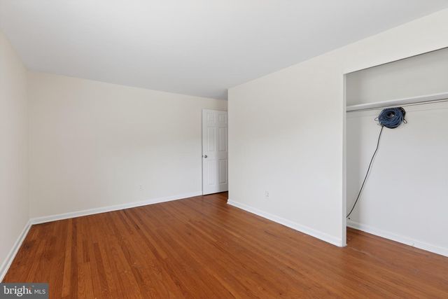 1043 CAROLYN DR, West Chester, PA 19382
