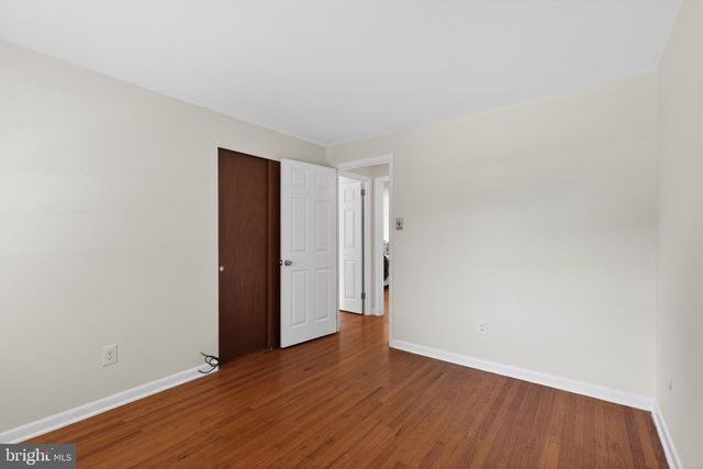 1043 CAROLYN DR, West Chester, PA 19382