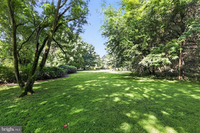 1043 CAROLYN DR, West Chester, PA 19382
