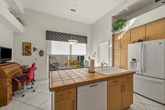 3828 Newhaven Lake Drive, Lake Worth, FL 33449