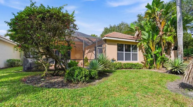 3828 Newhaven Lake Drive, Lake Worth, FL 33449
