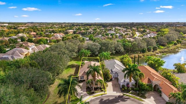 3828 Newhaven Lake Drive, Lake Worth, FL 33449