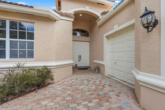 3828 Newhaven Lake Drive, Lake Worth, FL 33449