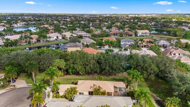 3828 Newhaven Lake Drive, Lake Worth, FL 33449