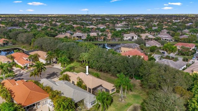 3828 Newhaven Lake Drive, Lake Worth, FL 33449