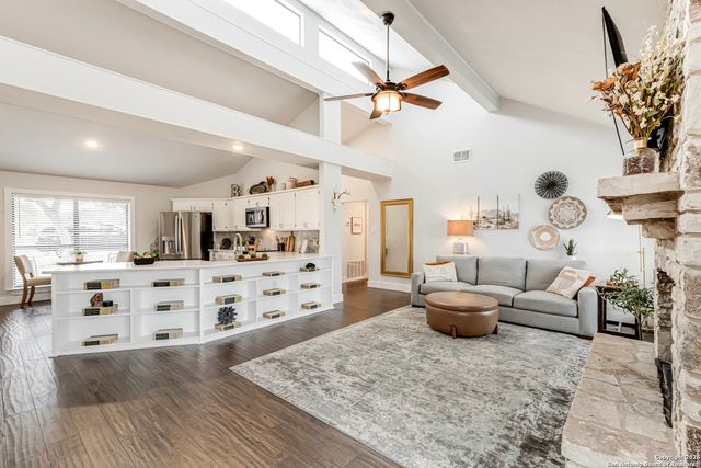 1555 Desert Gold, Boerne, TX 78006