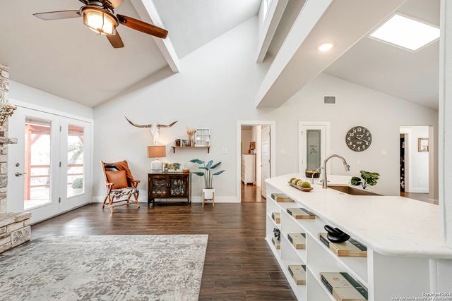 1555 Desert Gold, Boerne, TX 78006