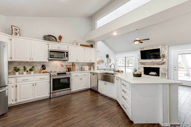 1555 Desert Gold, Boerne, TX 78006