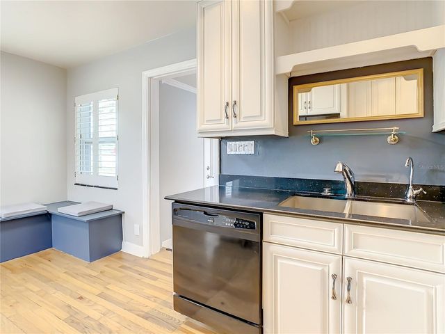 5400 3RD AVENUE N, St Petersburg, FL 33710