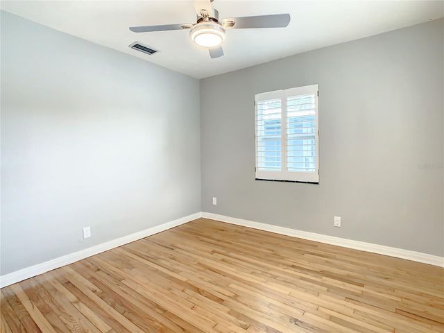 5400 3RD AVENUE N, St Petersburg, FL 33710