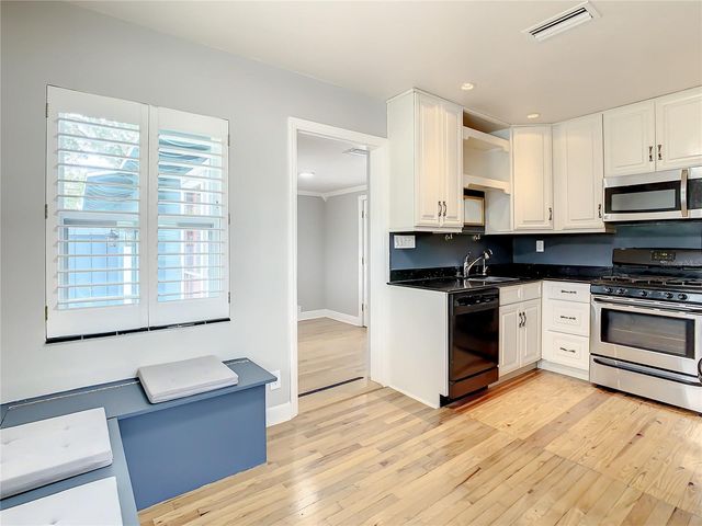 5400 3RD AVENUE N, St Petersburg, FL 33710