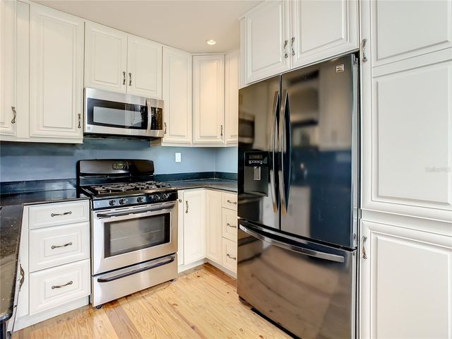 5400 3RD AVENUE N, St Petersburg, FL 33710