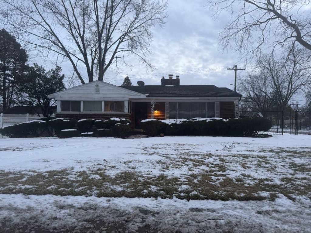 345 W 47th Avenue, Gary, IN 46408