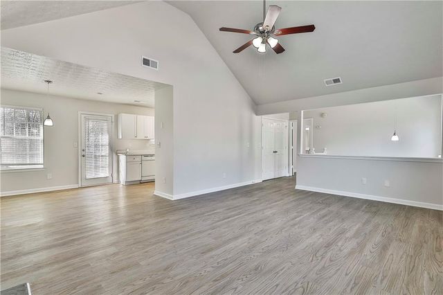 3223 Diamond Bluff, Union City, GA 30291