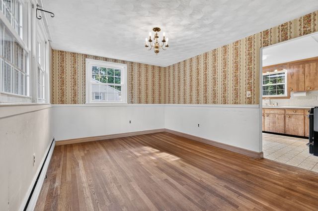 5 Robert Sproul Rd, Medfield, MA 02052
