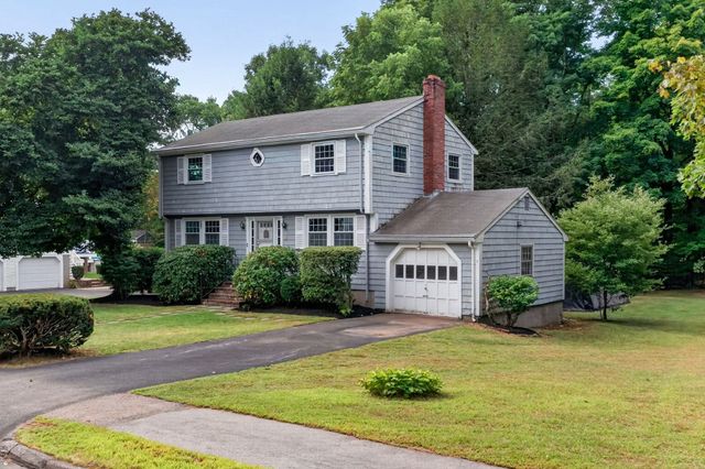 5 Robert Sproul Rd, Medfield, MA 02052
