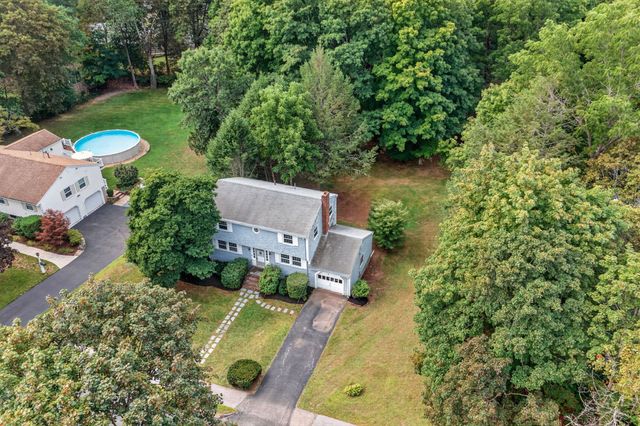 5 Robert Sproul Rd, Medfield, MA 02052