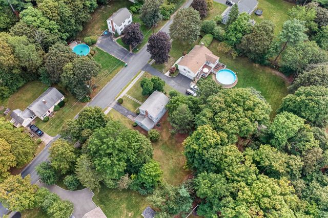 5 Robert Sproul Rd, Medfield, MA 02052