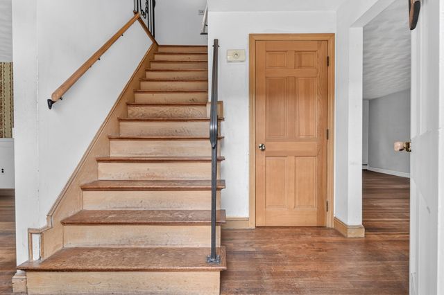 5 Robert Sproul Rd, Medfield, MA 02052