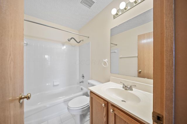 662 Mustang Canyon Drive, Galloway, OH 43119