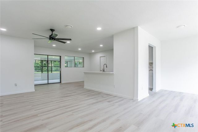 106 E Mark Road, Harker Heights, TX 76548