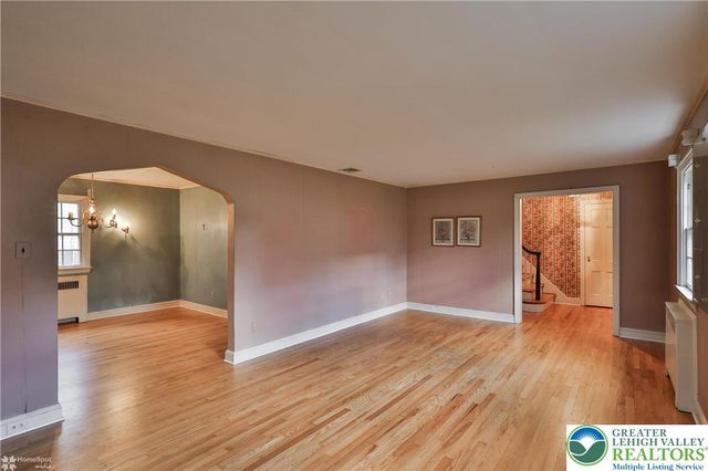 1104 Raymond Avenue, Bethlehem City, PA 18018