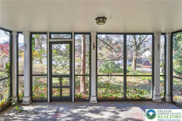 1104 Raymond Avenue, Bethlehem City, PA 18018