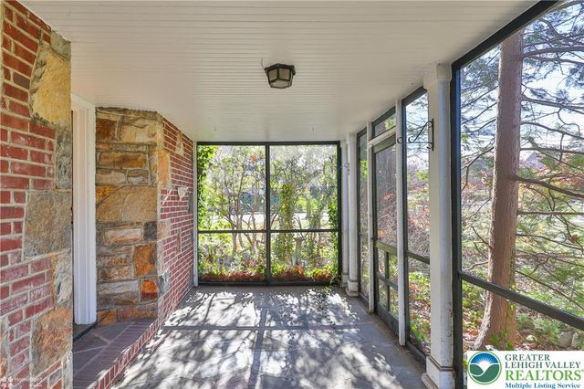 1104 Raymond Avenue, Bethlehem City, PA 18018