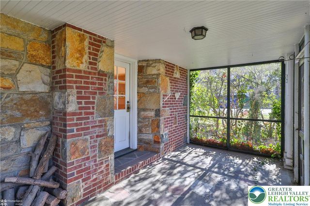 1104 Raymond Avenue, Bethlehem City, PA 18018