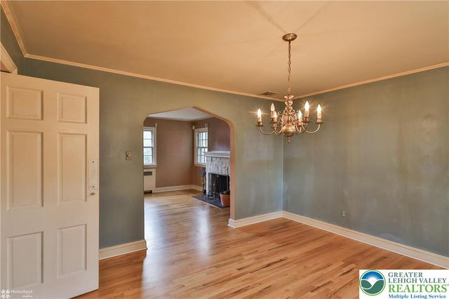 1104 Raymond Avenue, Bethlehem City, PA 18018