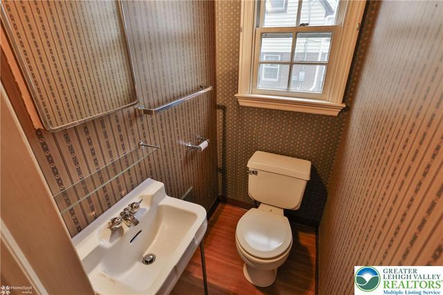 1104 Raymond Avenue, Bethlehem City, PA 18018