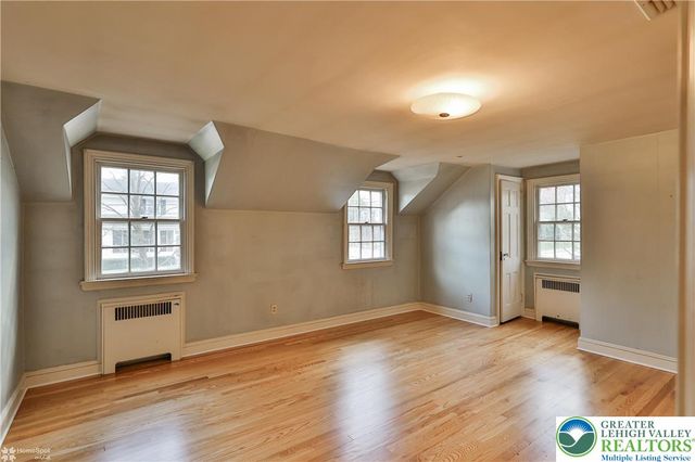 1104 Raymond Avenue, Bethlehem City, PA 18018