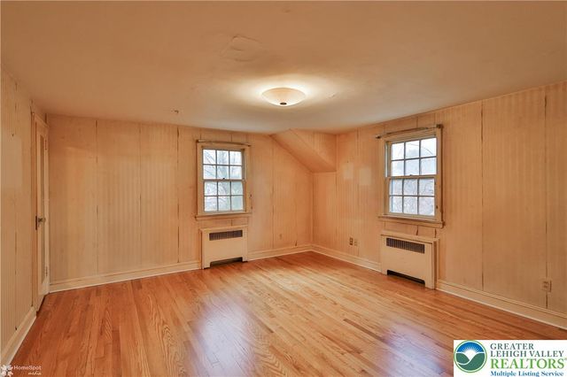 1104 Raymond Avenue, Bethlehem City, PA 18018