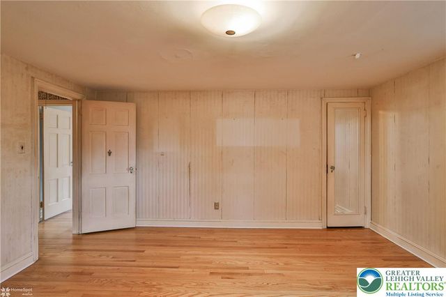 1104 Raymond Avenue, Bethlehem City, PA 18018