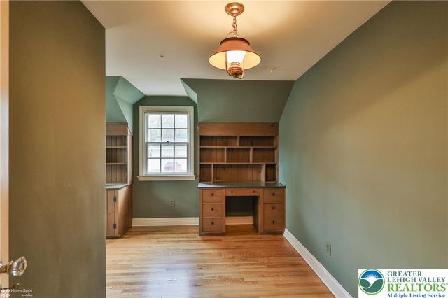 1104 Raymond Avenue, Bethlehem City, PA 18018