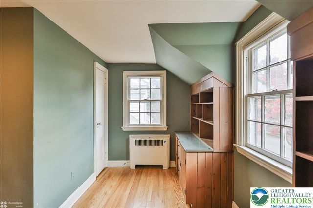 1104 Raymond Avenue, Bethlehem City, PA 18018