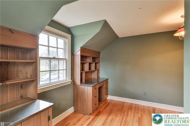 1104 Raymond Avenue, Bethlehem City, PA 18018