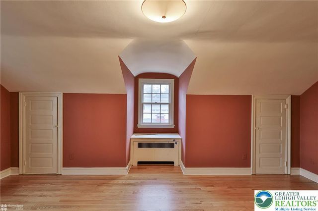 1104 Raymond Avenue, Bethlehem City, PA 18018