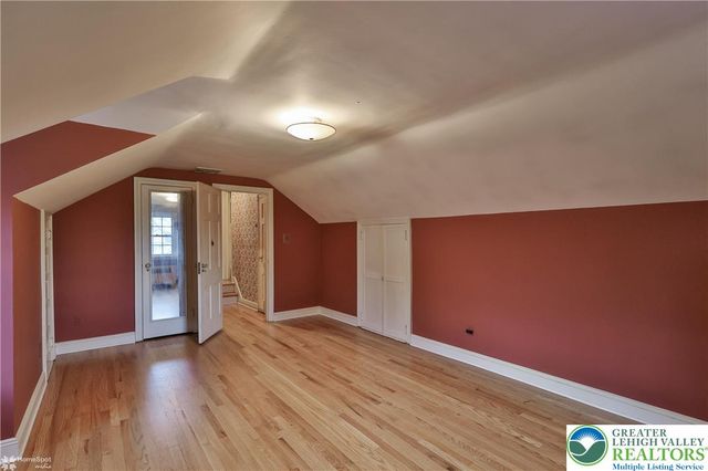 1104 Raymond Avenue, Bethlehem City, PA 18018