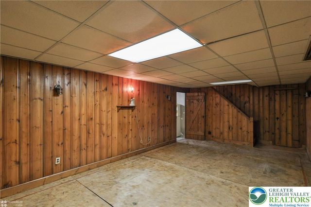 1104 Raymond Avenue, Bethlehem City, PA 18018