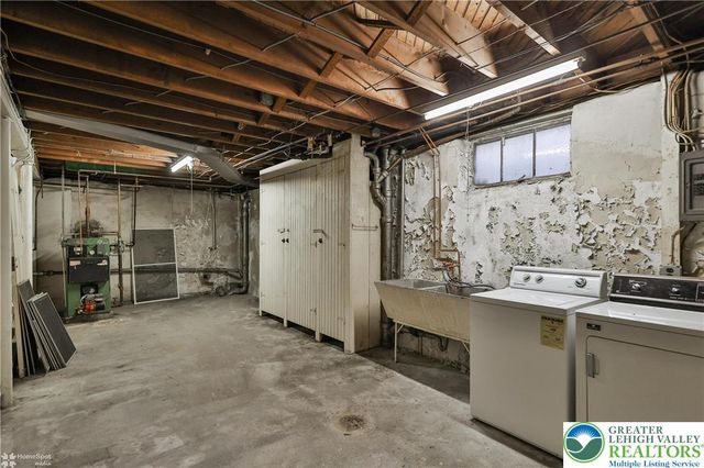 1104 Raymond Avenue, Bethlehem City, PA 18018