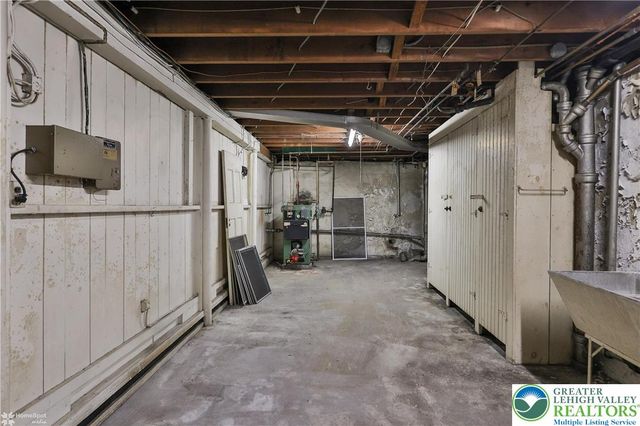 1104 Raymond Avenue, Bethlehem City, PA 18018