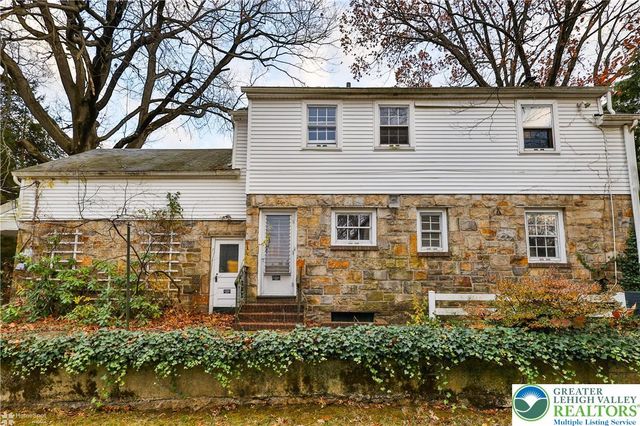 1104 Raymond Avenue, Bethlehem City, PA 18018