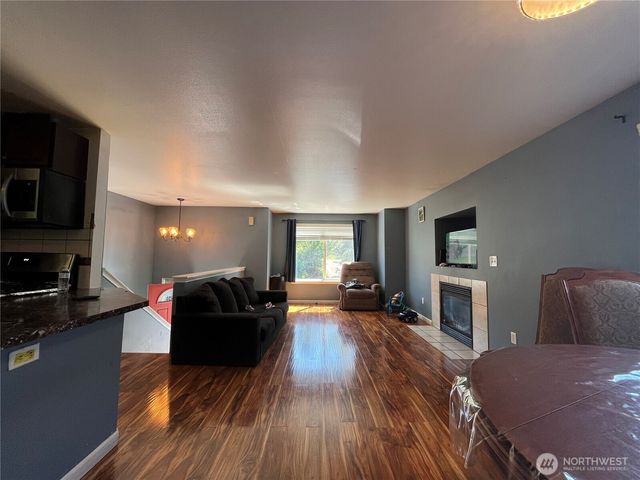 10453 1st Avenue SW, Seattle, WA 98146