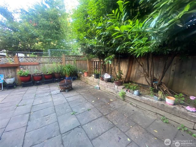 10453 1st Avenue SW, Seattle, WA 98146