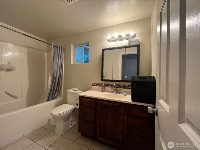 10453 1st Avenue SW, Seattle, WA 98146