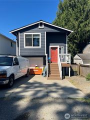 10453 1st Avenue SW, Seattle, WA 98146