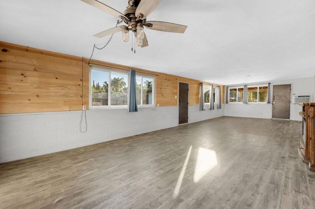 8273 Melrose Lane, El Cajon, CA 92021