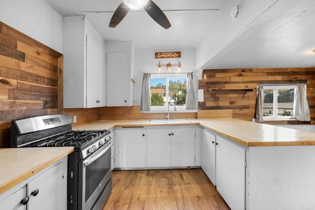 8273 Melrose Lane, El Cajon, CA 92021