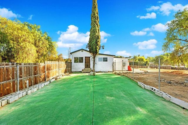 8273 Melrose Lane, El Cajon, CA 92021